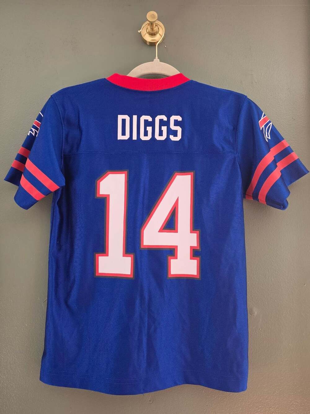NFL Team Apparel Buffalo Bills Diggs 14 Youth Size Medium 8/10 Jersey